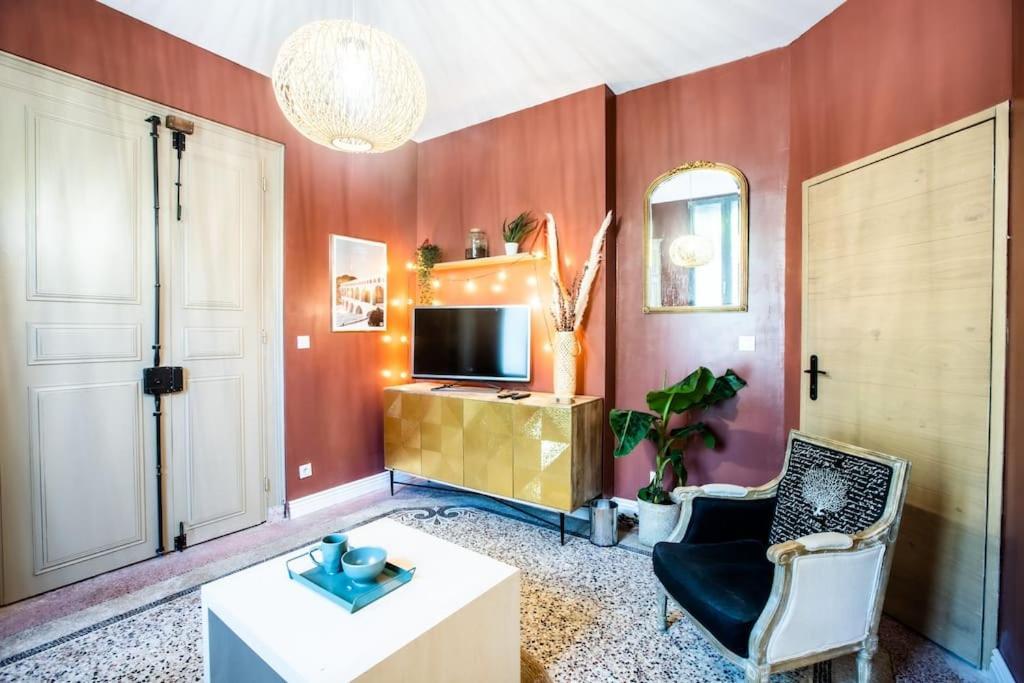 La Suite 2 Pieces Lit Queen Size Entree Privee Nîmes Eksteriør bilde